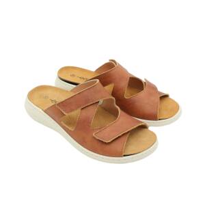 Embla Ergoflex slip-in lädersandal i kastanj med korsade remmar och ergonomisk fotbädd